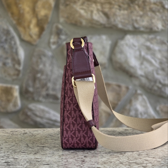 Michael Kors Jet Set Logo Center Stripe Small Crossbody - Picture 2 of 9